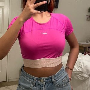 Nike top